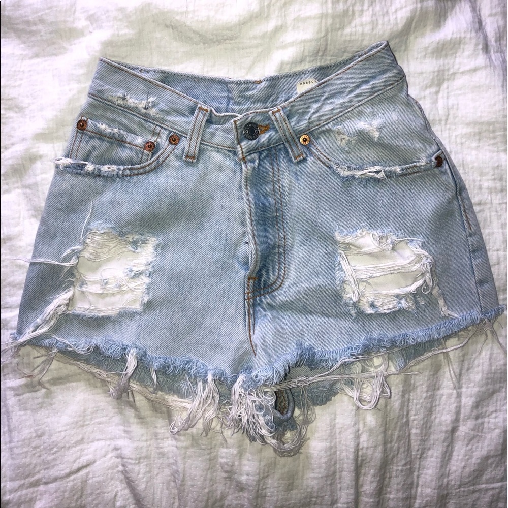 Vintage high waisted Levi shorts